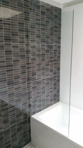 Frameless Fixed Bath Panel